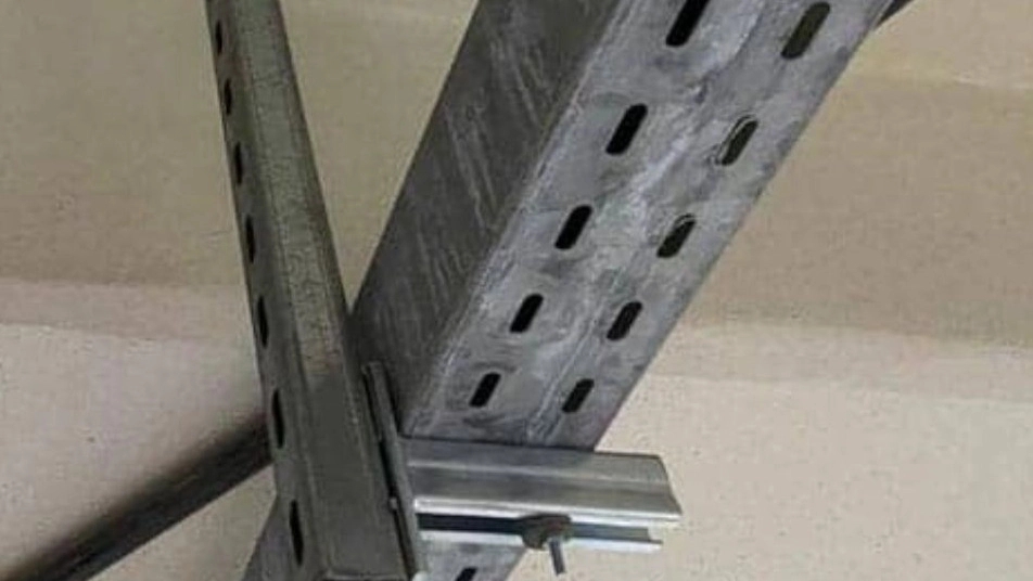 Price of ceiling and wall cable tray base 10 to 60 cm: important points and buying guide Price of ceiling and wall cable tray base 10 to 60 cm: important points and buying guide